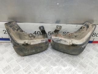 брызговик Hyundai Santa Fe 2 поколение (CM) 2005, 2.0 л., дизель, МКПП, внедорожник 5 дв.