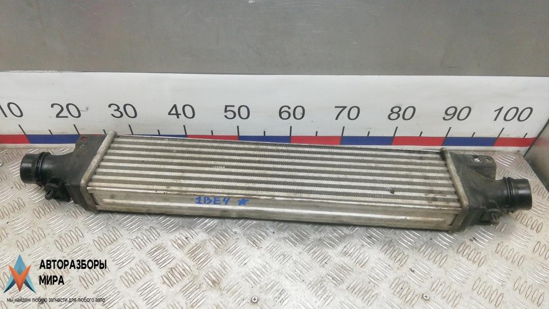 радиатор интеркулера Opel Corsa D 2007, 1.7 л., дизель, МКПП, хетчбэк 5 дв., 55702171 - фото №1