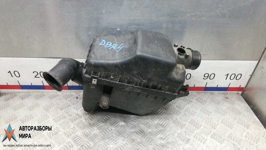 корпус воздушного фильтра Toyota RAV4 2 поколение (XA20) 2002, 2.0 л., дизель, МКПП, внедорожник 5 дв. - фото №1