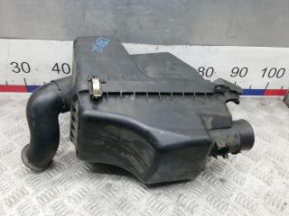 корпус воздушного фильтра Toyota RAV4 2 поколение (XA20) 2002, 2.0 л., дизель, МКПП, внедорожник 5 дв.