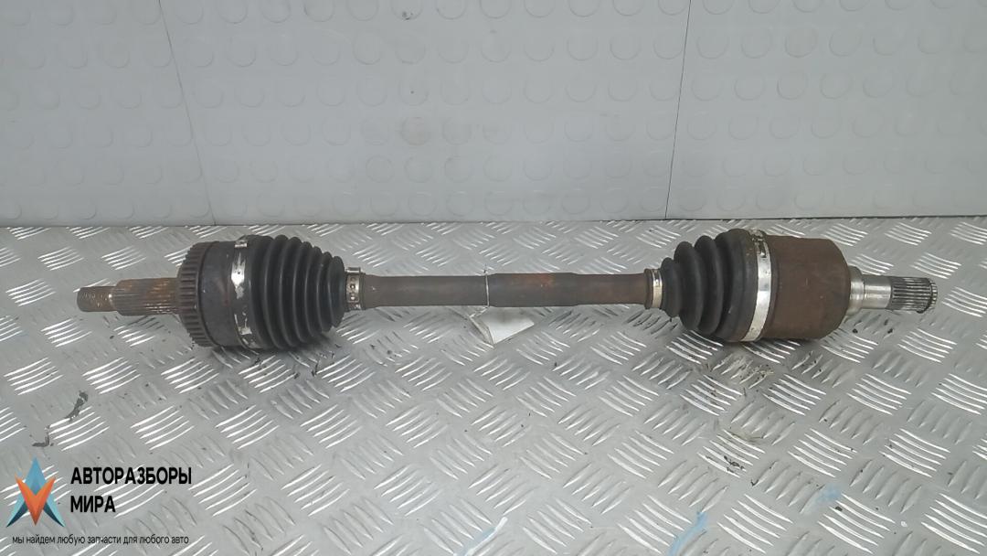 полуось передняя левая (приводной вал, ШРУС) Kia Sportage 3 поколение 2011, 1.7 л., дизель, МКПП, внедорожник 5 дв., 495002Y900 - фото №1