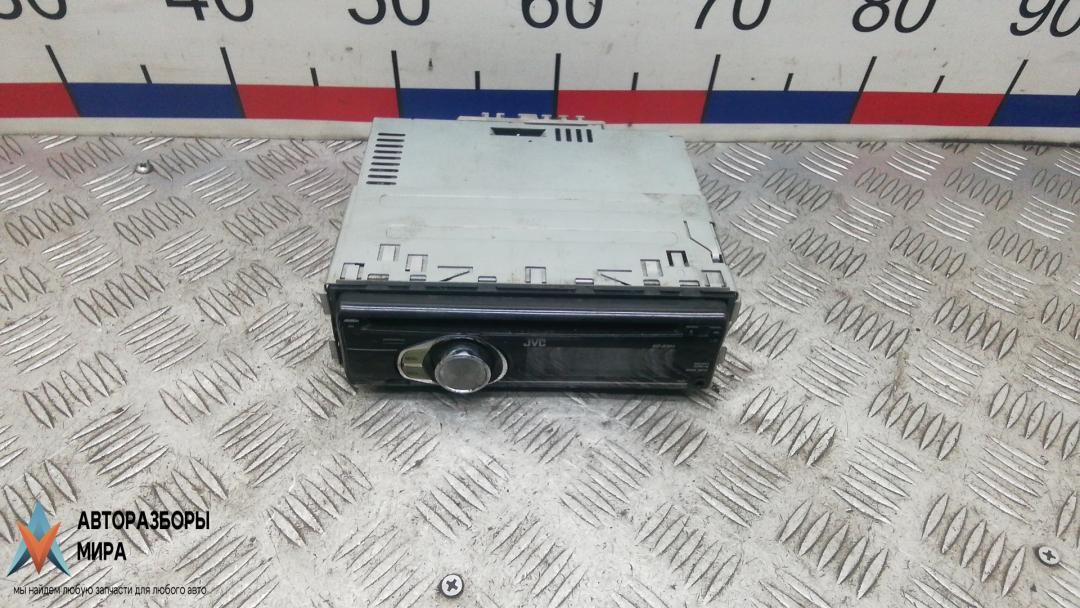 магнитола Toyota RAV4 2 поколение (XA20) 2001, 1.8 л., бензин, МКПП, внедорожник 5 дв. - фото №1