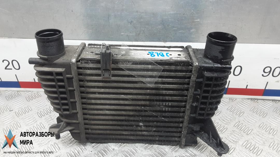 радиатор интеркулера Renault Clio 3 поколение 2006, 1.5 л., дизель, МКПП, хетчбэк 5 дв. - фото №1