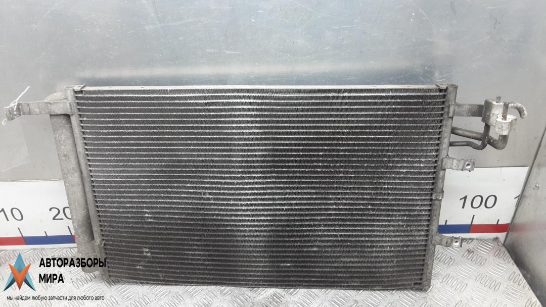 радиатор кондиционера Kia Cerato 1 поколение 2005, 1.5 л., дизель, МКПП, хетчбэк 5 дв., 976062F001 - фото №1