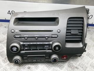 консоль салона (центральная часть) Honda Civic 8 поколение [рестайлинг] 2008, 1.3 л., бензин, АКПП, седан, 39100SNAE620M1