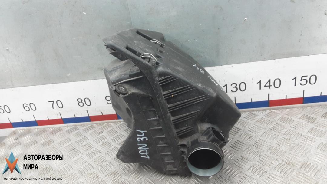 корпус воздушного фильтра BMW 5 серия E60/E61 2006, 2.5 л., 523i, бензин, АКПП, универсал - фото №1