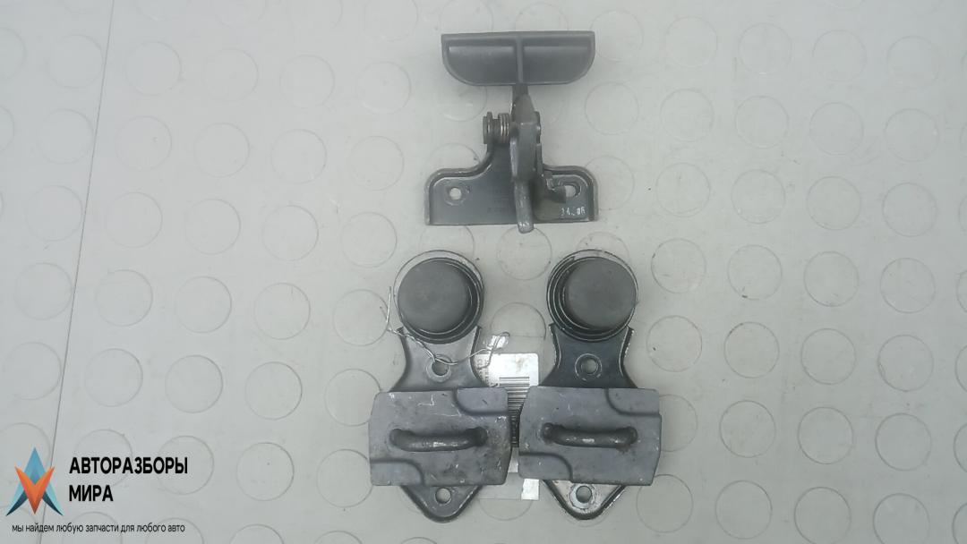 замок капота Mercedes-Benz GL-Класс X164 2007, 3.0 л., GL320 CDI, дизель, АКПП, внедорожник 5 дв. - фото №1