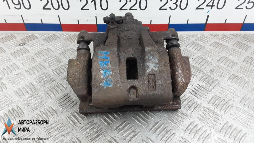 суппорт передний правый Lexus RX 2 поколение 2004, 3.0 л., бензин, АКПП, внедорожник 5 дв. - фото №1