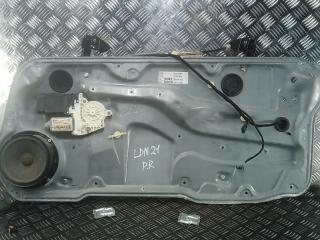 стеклоподъемник передний правый Volkswagen Golf 4 поколение 2002, 1.4 л., бензин, МКПП, хетчбэк 5 дв., 1J3837462J