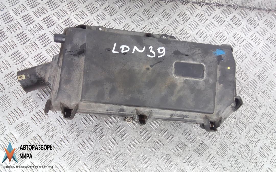 корпус воздушного фильтра Volkswagen Bora 1 поколение 2002, 1.4 л., бензин, МКПП, седан - фото №1