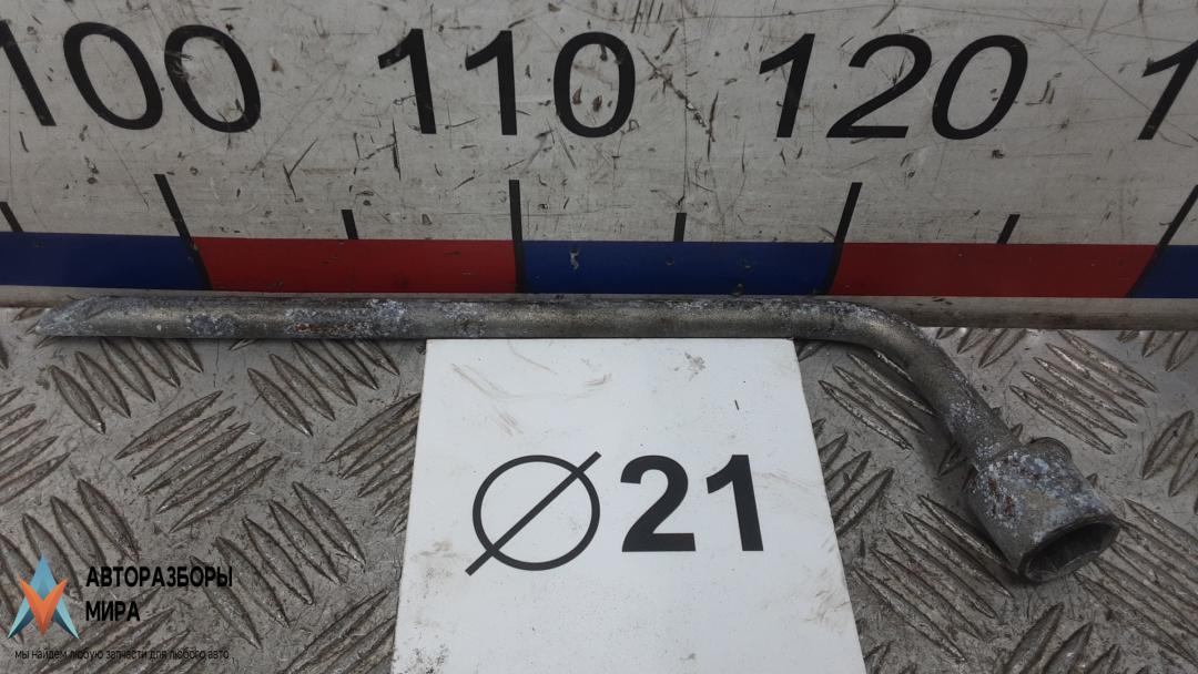 ключ колесный (балонный) Toyota RAV4 3 поколение (XA30) 2006, 2.2 л., дизель, МКПП, внедорожник 5 дв., 0915040010 - фото №1