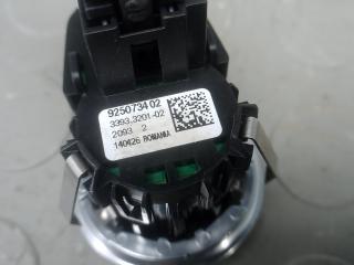 кнопка запуска двигателя BMW 3 серия F30/F31/F34 2012, 2.0 л., 320d, дизель, МКПП, седан, 925073402