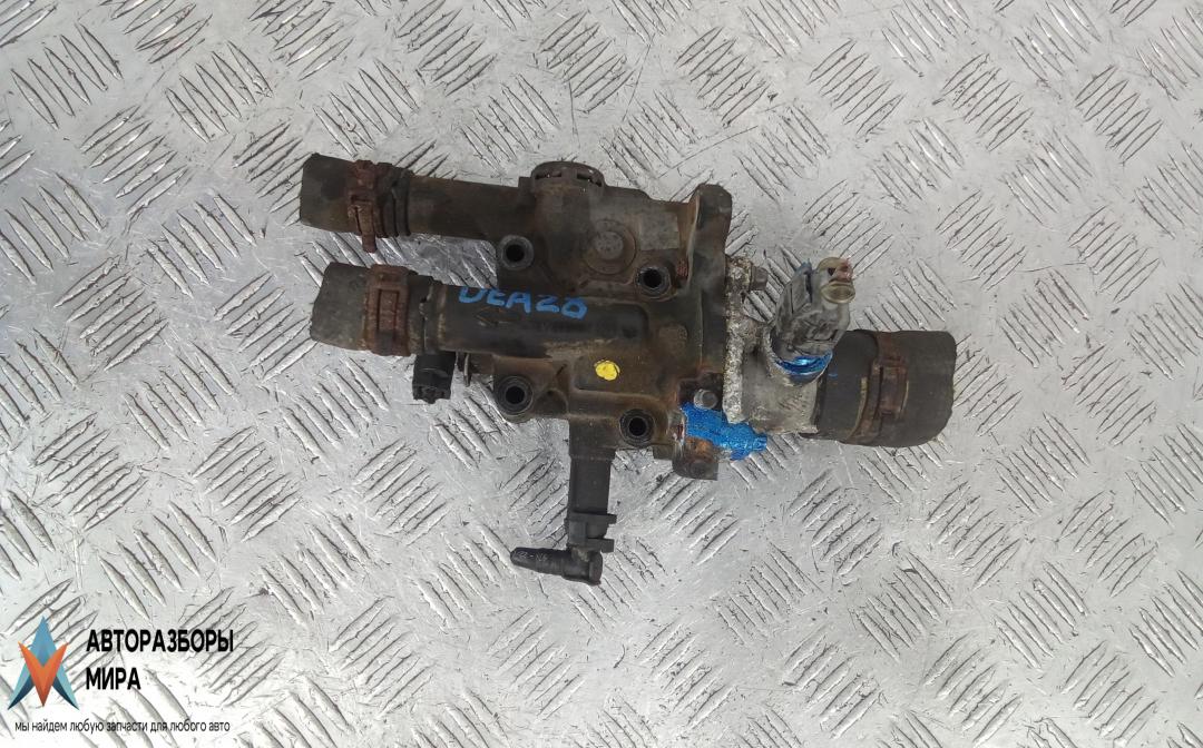 Корпус термостата бензиновый Opel Astra J 2009, 1.6 л., бензин, МКПП, хетчбэк 5 дв. - фото №1