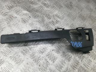 крепление бампера Ford Focus 2 поколение [рестайлинг] 2007, 1.8 л., бензин, МКПП, хетчбэк 5 дв.