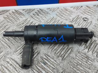 насос (моторчик) омывателя стекла Audi Q7 4L 2006, 3.0 л., D TDI, дизель, АКПП, внедорожник 5 дв.