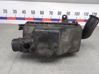 корпус воздушного фильтра Toyota RAV4 2 поколение (XA20) [рестайлинг] 2003, 2.0 л., дизель, МКПП, внедорожник 5 дв.