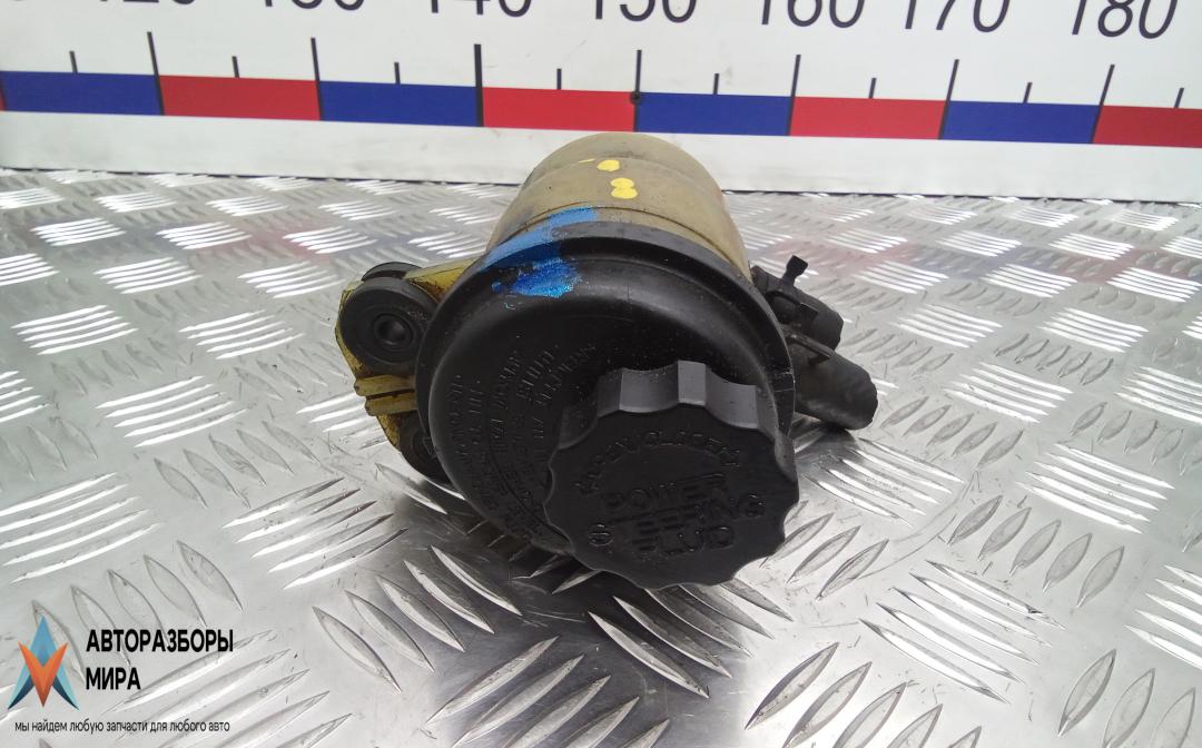 бачок гура Kia Cerato 1 поколение 2005, 2.0 л., дизель, МКПП, хетчбэк 5 дв. - фото №1