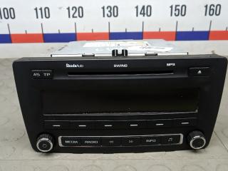 магнитола Skoda Octavia 2 поколение (A5) [рестайлинг] 2009, 1.9 л., D TDI PD, дизель, МКПП, хетчбэк 5 дв.