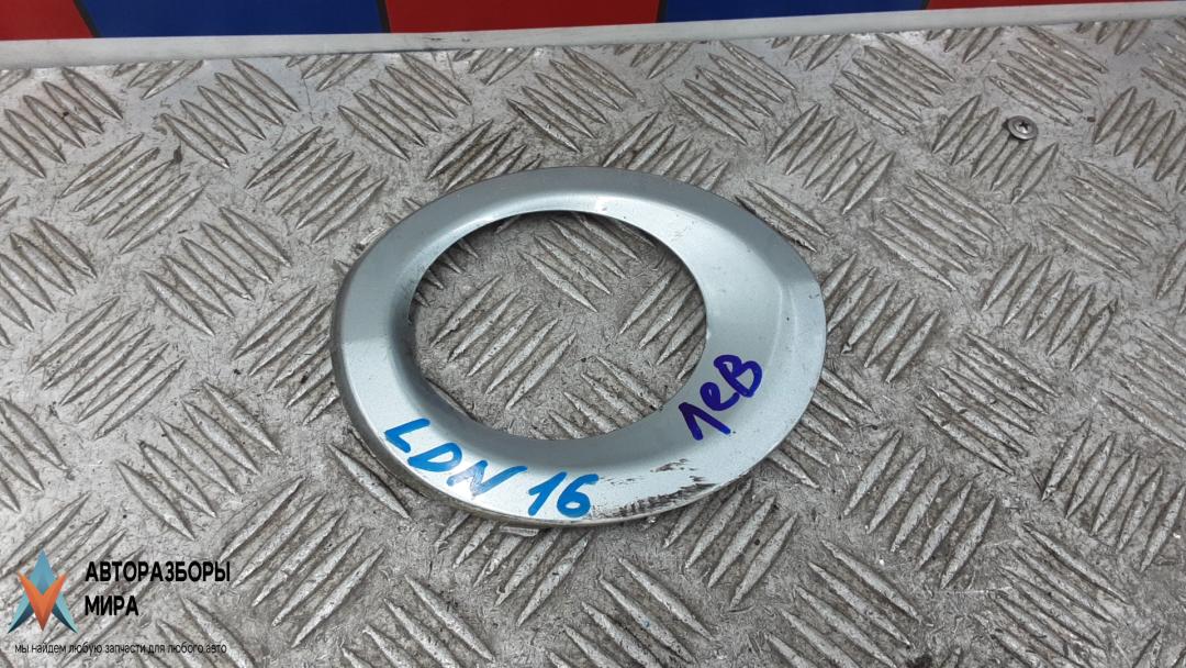 Заглушка бампера передняя (лючок) Ford S-Max 1 поколение 2008, 1.8 л., дизель, МКПП, минивэн - фото №1