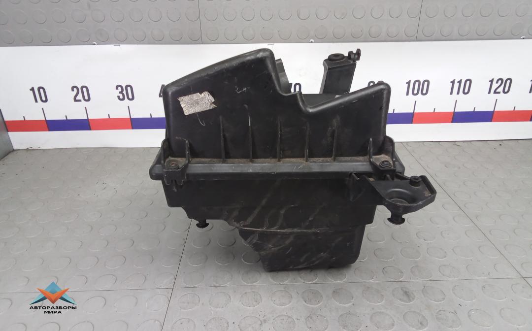 корпус воздушного фильтра Mazda 3 BL 2008, 1.6 л., дизель, МКПП, хетчбэк 5 дв. - фото №1