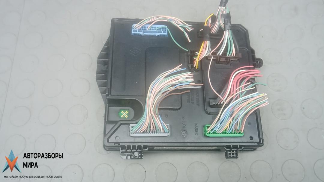 блок комфорта Renault Fluence 1 поколение 2012, 1.5 л., дизель, МКПП, седан, 284B15364R - фото №1