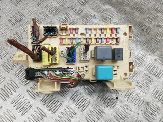 блок предохранителей Toyota Avensis 2 поколение (T250) 2005, 1.6 л., бензин, МКПП, седан, 82641CA020F