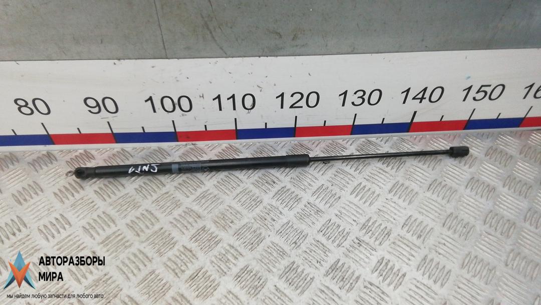 амортизатор крышки багажника (3-5 двери) Mercedes-Benz C-Класс W204/S204 2010, 2.2 л., D C220 CDI, дизель, МКПП, седан - фото №1