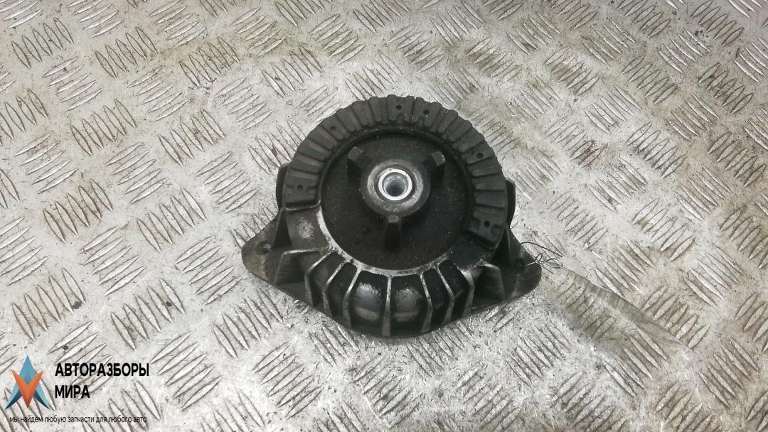 Подушка двигателя дизельная Mercedes-Benz C-Класс W204/S204 2010, 2.2 л., D C220 CDI, дизель, МКПП, седан, A2042400317 - фото №1