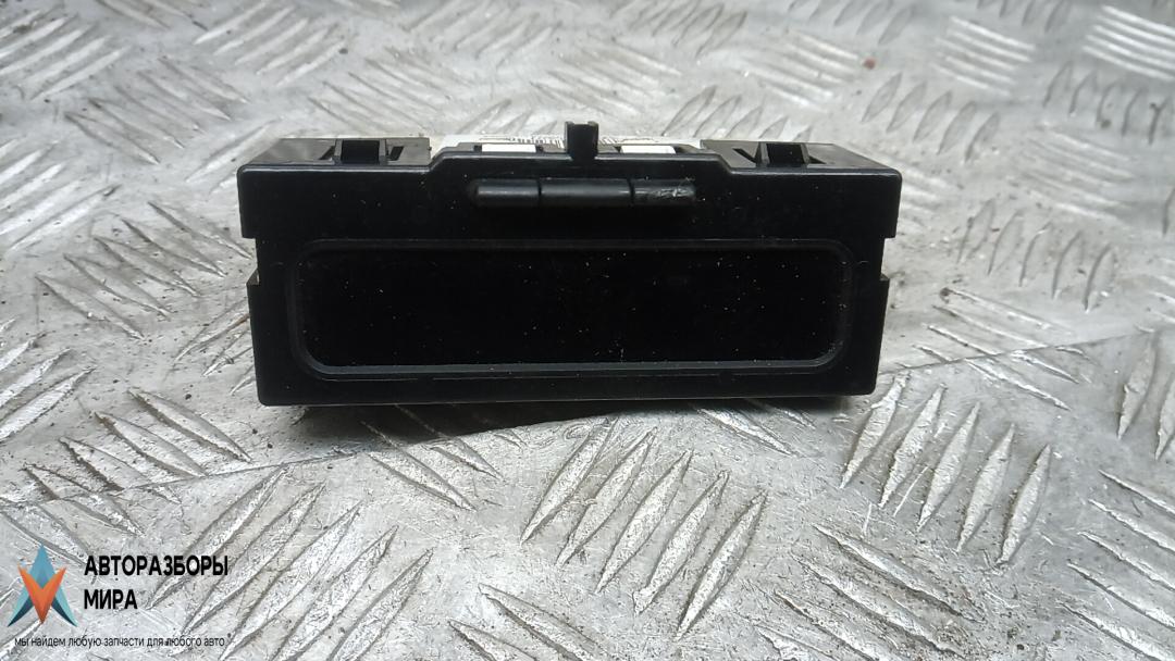 монитор Renault Megane 2 поколение 2005, 1.6 л., бензин, МКПП, хетчбэк 5 дв., 8200107839 - фото №1