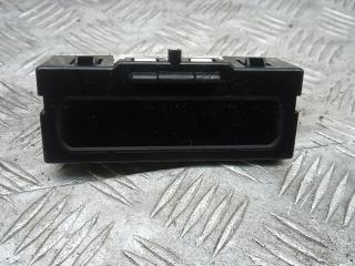 монитор Renault Megane 2 поколение 2005, 1.6 л., бензин, МКПП, хетчбэк 5 дв., 8200107839