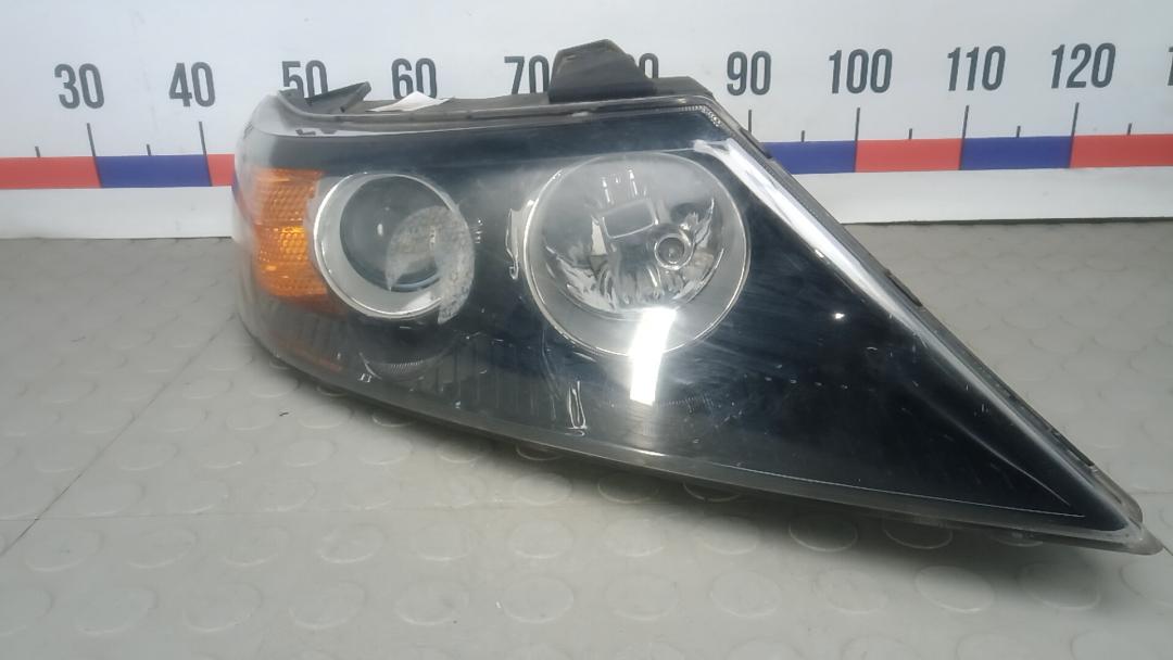 фара правая Kia Sorento 2 поколение 2011, 2.2 л., дизель, МКПП, внедорожник 5 дв., 921022P090 - фото №1